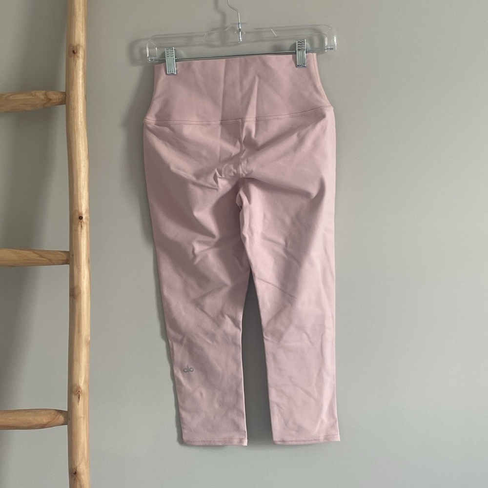 Alo Yoga Airbrush Cropped High Waist Legging Sz Medium Light Pink Mauve - Picture 4 of 6